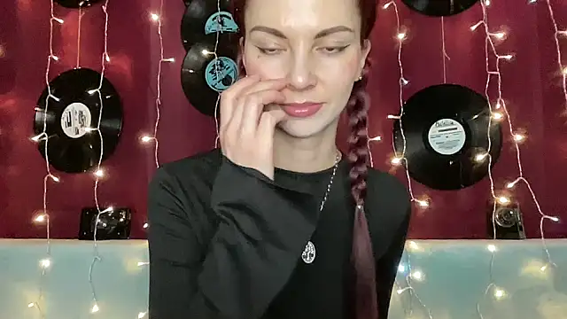 Musicalgirl's cam snapshot