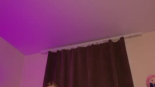 Elioraa's cam snapshot