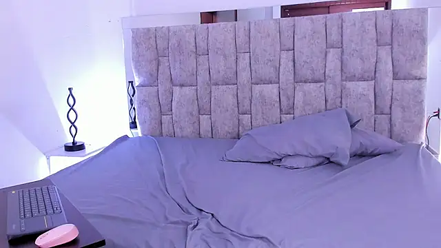 LunaQueen16's cam snapshot