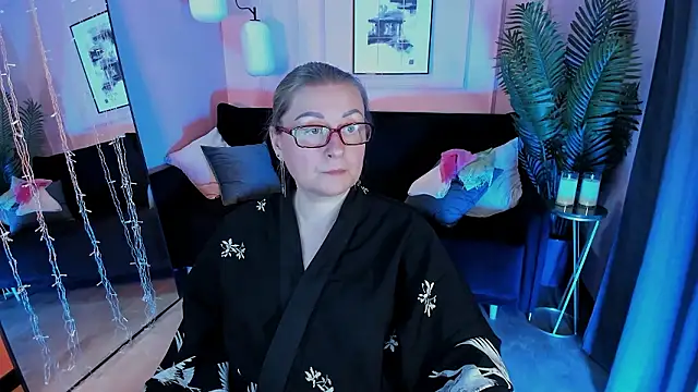 AlexandraKind's cam snapshot