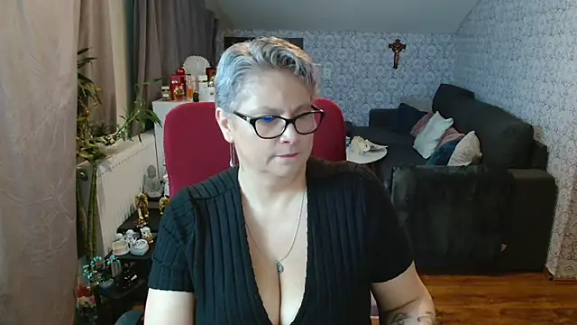 bigtits4you's cam snapshot