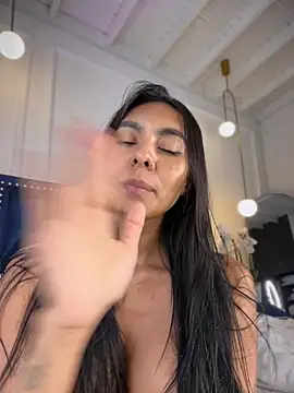 LuckyGoddessXXX's cam snapshot