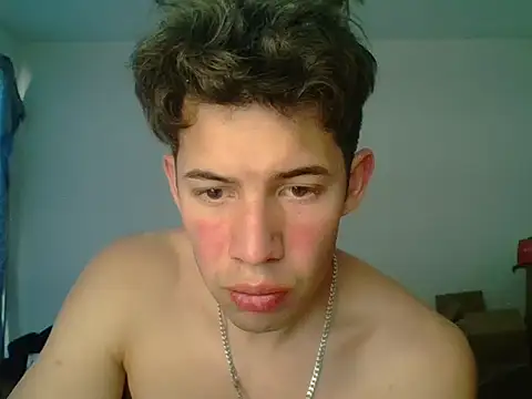 Maxtaylor18 live sex cam