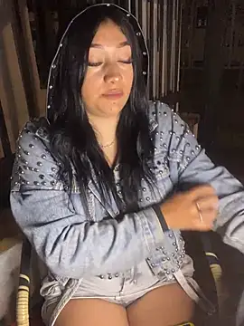 Georgia_Pink's cam snapshot