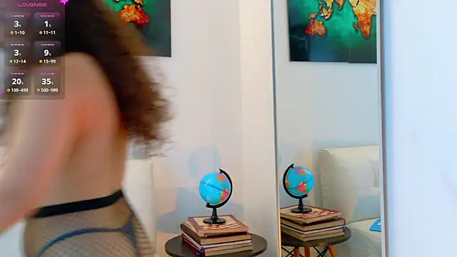 R3d_Moonss__'s cam snapshot