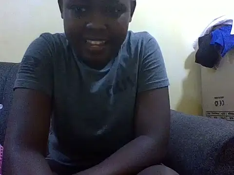 Sweetcecie01's cam snapshot