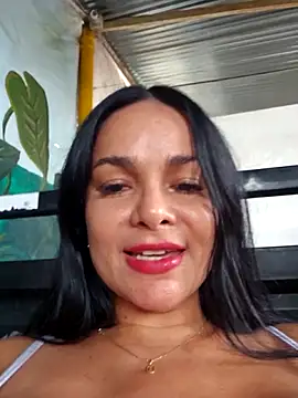 CataleyaRusso's cam snapshot