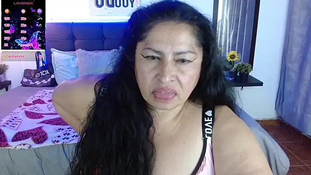 Keyla01_'s cam snapshot