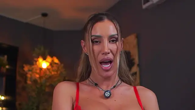 Evelyn_Evyyy live sex cam