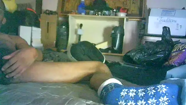 ON3YOULLN3VER_FIR3's cam snapshot