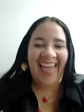 Kendra-daring live sex cam