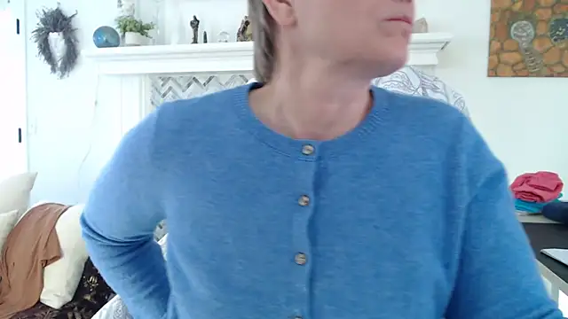 AuroraWillows's cam snapshot