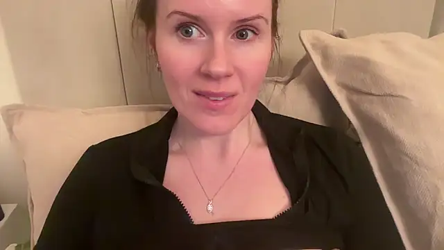 redheadrosie69's cam snapshot