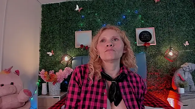 Evangelyne_rose's cam snapshot