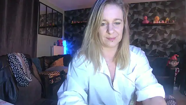 Delichieuse5's cam snapshot