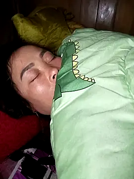 CoMay003's cam snapshot