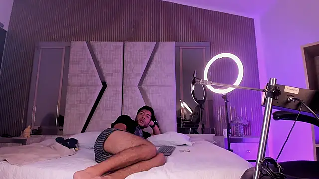 LiamDeep live sex cam