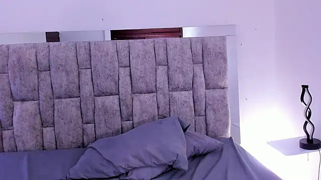 LunaQueen16's cam snapshot