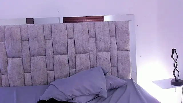 LunaQueen16's cam snapshot