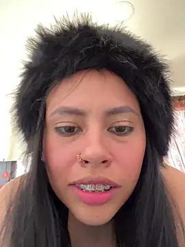 CarolinaRaven's cam snapshot