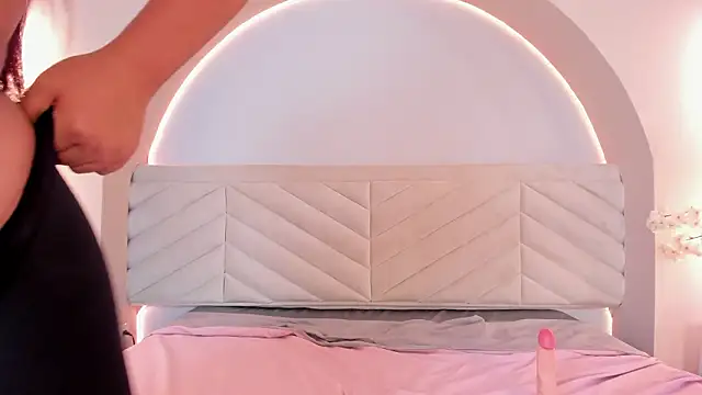 harper_Brown_'s cam snapshot