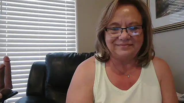 BustyAnnie's cam snapshot