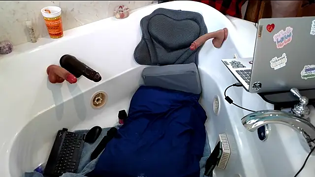 Shelly_hotwife's cam snapshot