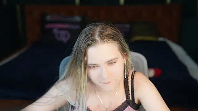 Ava_kiss054 live sex cam