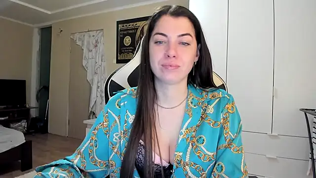 EmiLovsi's cam snapshot