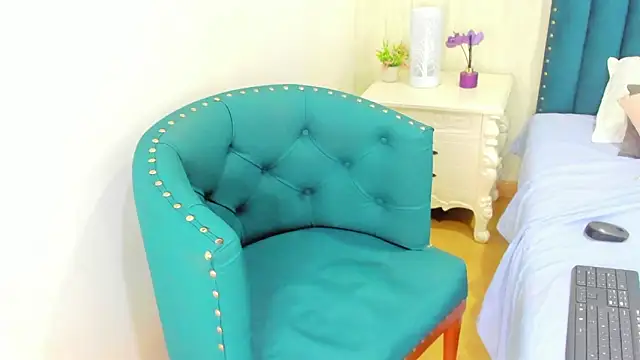 alicia_bond's cam snapshot