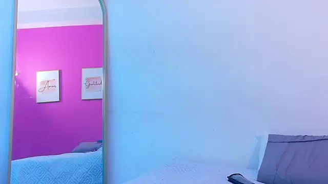 littleaprill's cam snapshot