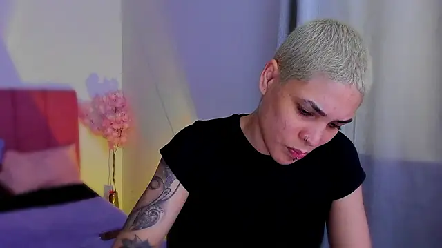 Charlee_pink's cam snapshot