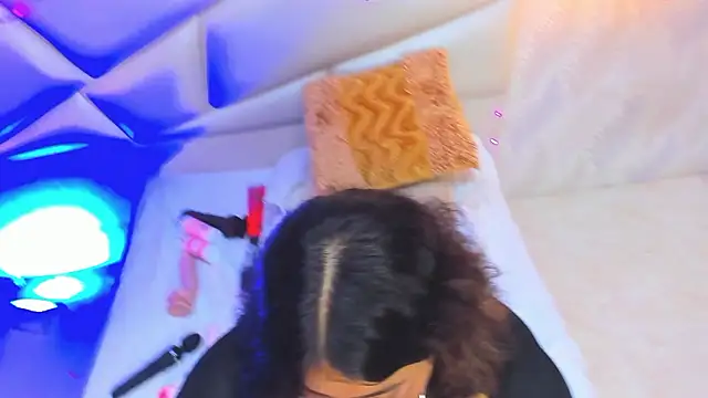 lulukawai16's cam snapshot