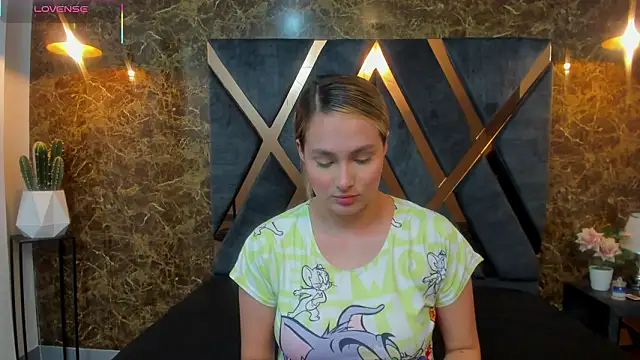 Emmaa_white_'s cam snapshot