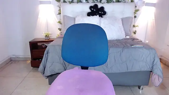 Megan_05_'s cam snapshot