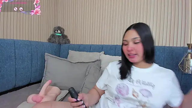 angel_ponce's cam snapshot