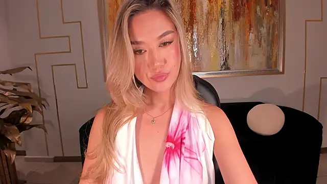 RebeccaHudson's cam snapshot