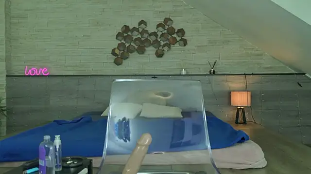 foxxy_milf's cam snapshot