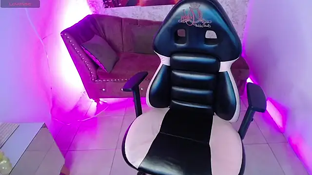 Aylanny_m's cam snapshot