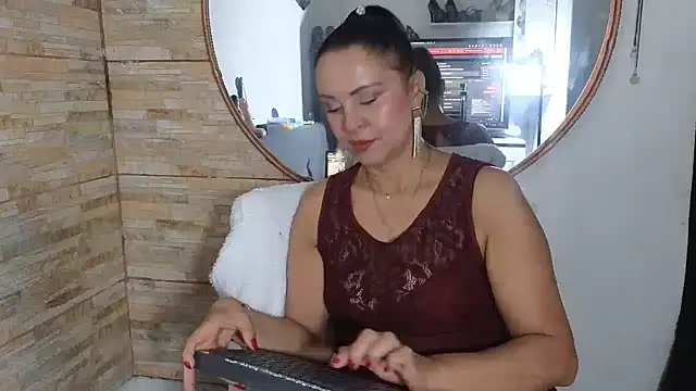 Amadamilf1980's cam snapshot