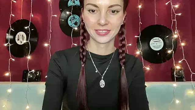 Musicalgirl's cam snapshot