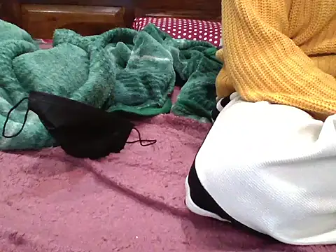 miss_kaur23's cam snapshot