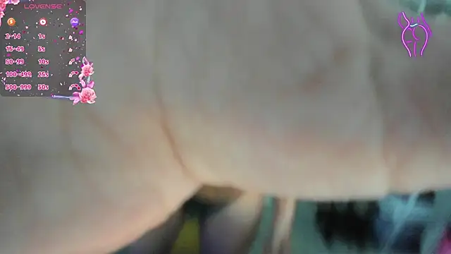 sweetbuttocks1's cam snapshot