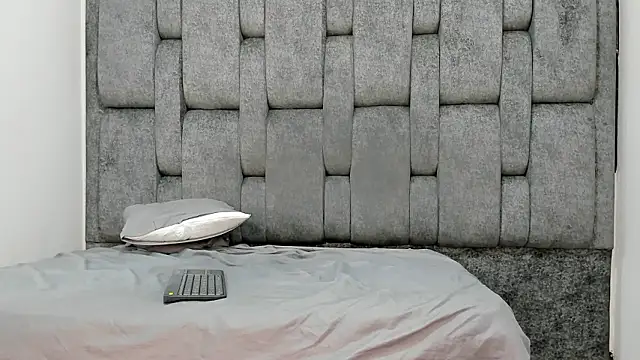 SeleneAndDorian's cam snapshot