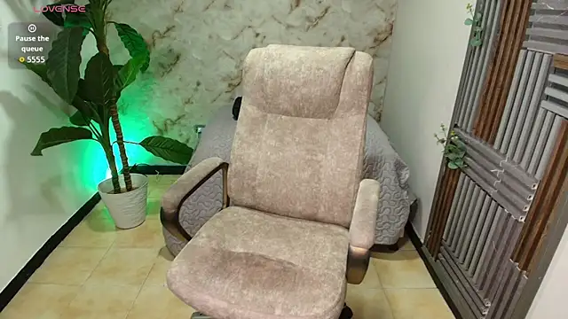 jennaa_milf_'s cam snapshot