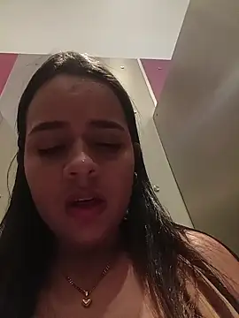 Julieth_hot-69's cam snapshot