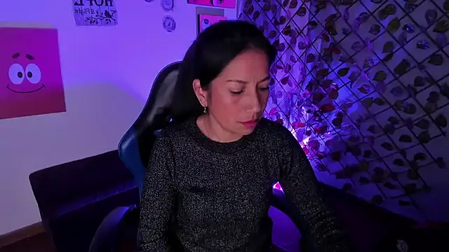 Megan_Collinss_'s cam snapshot