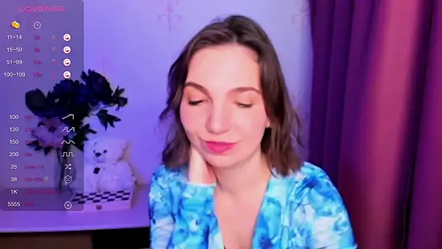 KindHazelHere_'s cam snapshot