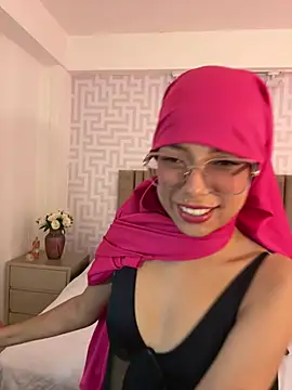 naishaa_'s cam snapshot