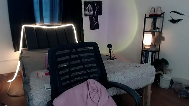 Ivoryhotcummer live sex cam